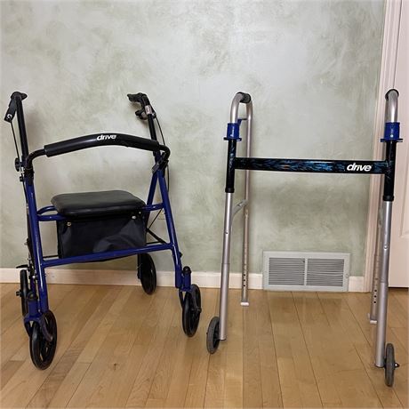 Drive Medical Rollator w/ Lift up Seat and Drive Dual Release Folding Walker