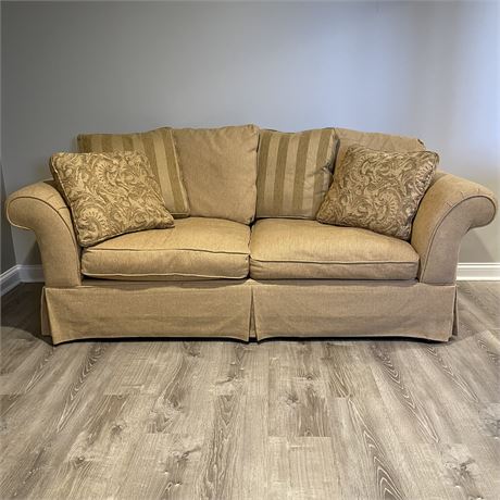 2 Seat Upholstered Sofa w/ Coordinated Pillows