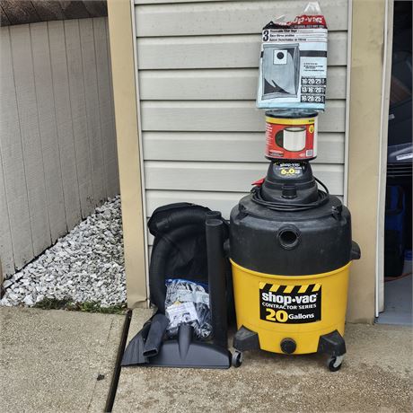 6.0 HP Shop-Vac Wet/Dry contractor Series w/Attachments, Bags & Extra Filter