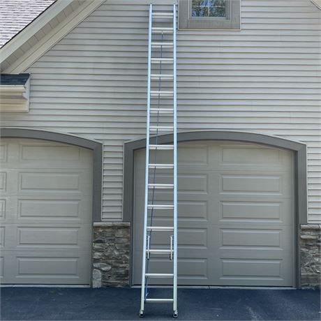 32 Foot Aluminum Extension Ladder - 250lb Limit - Type I Ladder