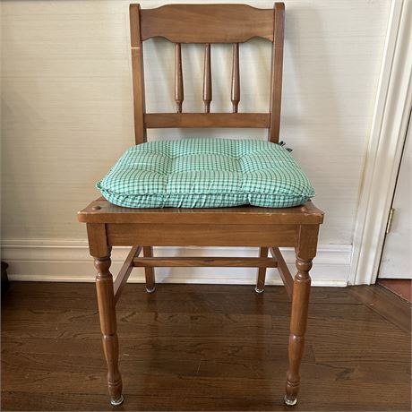 Vintage Accent Chair w/ Cushion