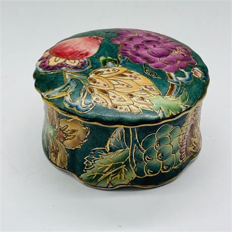 Toyo Trading Porcelain Decorative Lidded Box