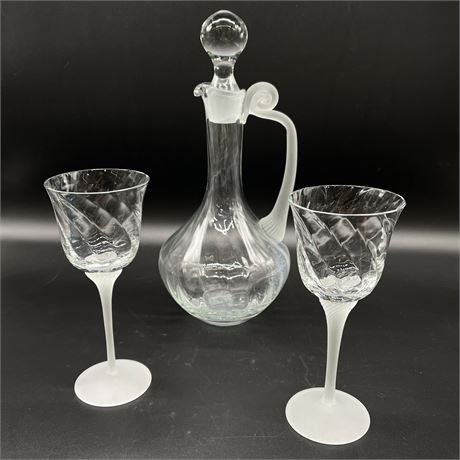 Frosted Swirl Pattern Glass Decanter with Stopper and 2 Stemmed Wine Glasses
