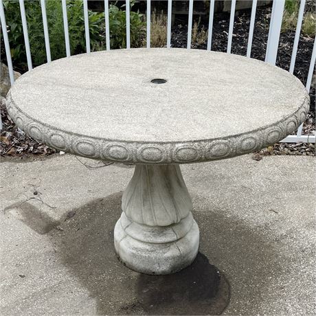 Blazing Auctions - 3.5 Foot Round Cement/Concrete Patio Table