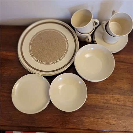 Meladur Dinnerware Set for 4