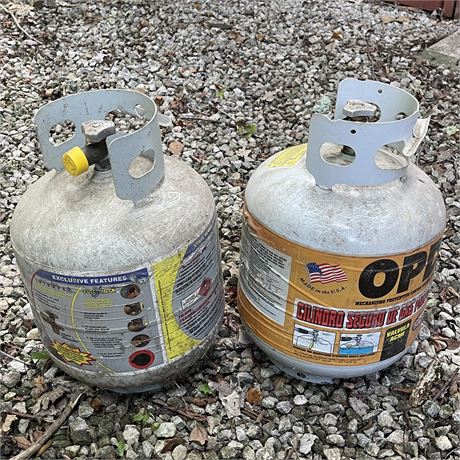 (2) 17lbs Propane Tanks