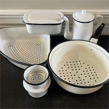 Vtg Enamelware Black Trim Cookware & Lidded Refrigerator Container