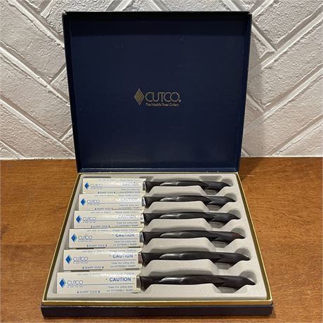 NEW - 6 Cutco 1759 Serrated Steak Knives in Storage Box measure 8 1/2” long with