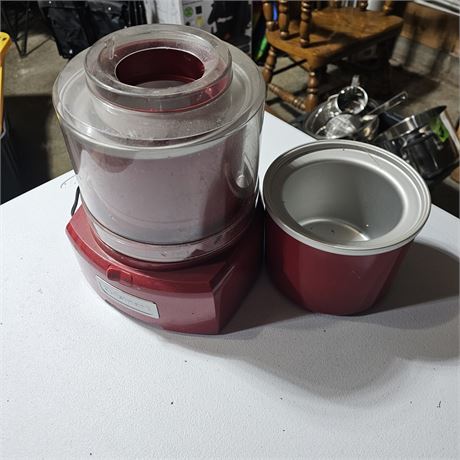 Cuisinart Frozen Yogurt, Ice Cream, & Sorbet Maker