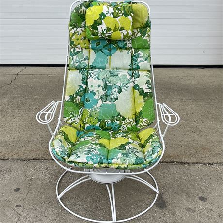 Mid Century Homecrest Wire Frame Swivel Rocker Patio Chair