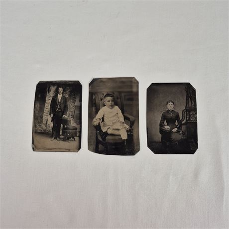 Antq Tintype Family Photos - Husband, Wife & Child Portraits c1900s