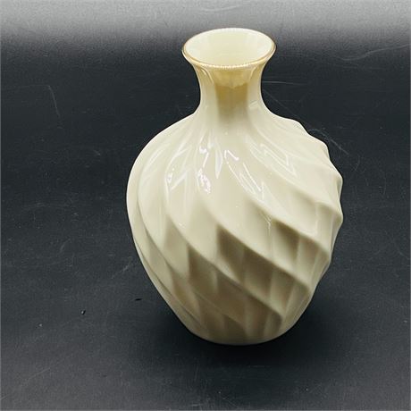 Lenox Porcelain Richmond Swirl Vase