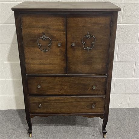 Antique 5 Drawer Gentlemans Chest on Casters