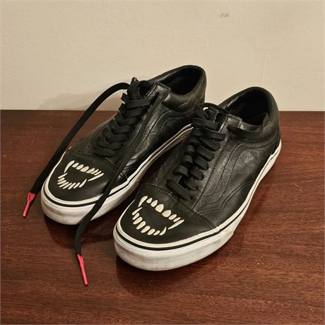 VANS~Old Skool "Fangs" Vampire Blood, Black Leather Sneakers