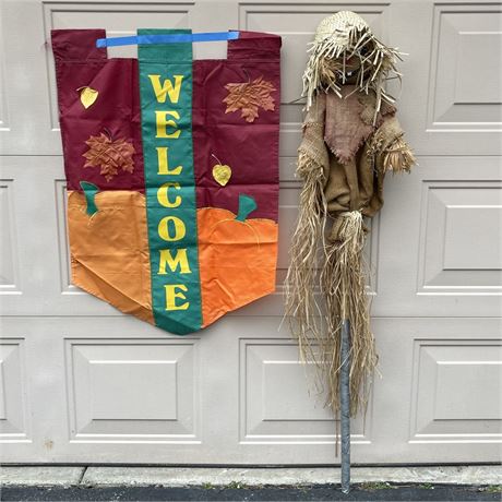 Fall Flag with Scarecrow Yard Stake