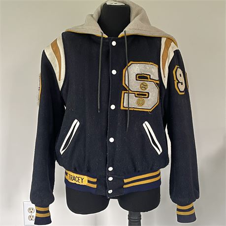 Vtg Solon Varsity Letterman Jacket Size L - with Softball & Volleyball Patches