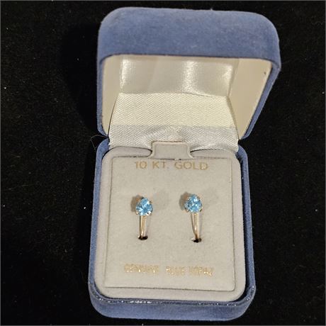 10K Yellow Gold Earrings w/Genuine Blue Topaz Stone