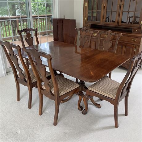 Dining Room Table with 6 Chairs and 3 Extension Leaves
