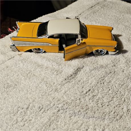 Die-cast model car of a 1957 Chevrolet Bel Air. 1/24