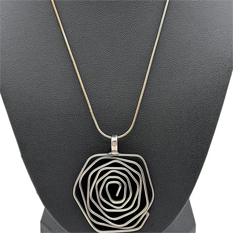 925 Sterling Silver Stylized Rose Pendant on 925 Sterling Silver Chain