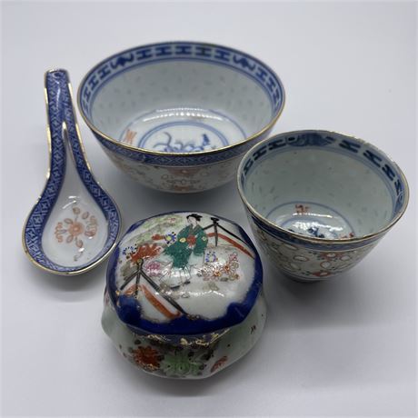 Vtg Oriental Hand-Painted Porcelain Ginger Jar, Soup Spoon & Soup Bowls