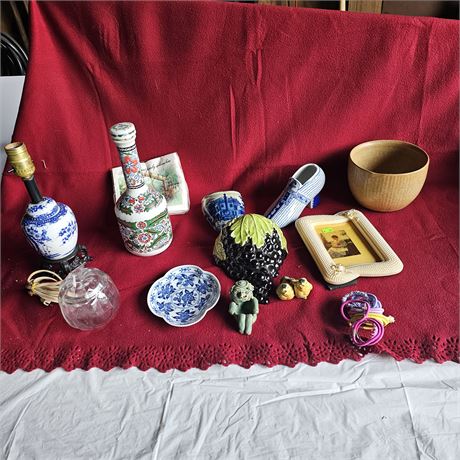 Vintage and collectible decorative items