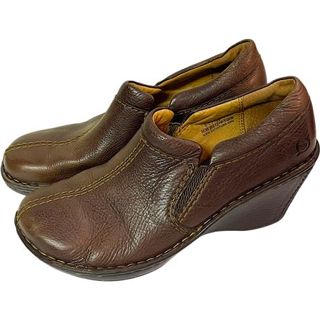 Born Leather Women's Size 6 1/2 Slip-On Clogs