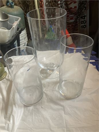 Decorative glass vases (3)