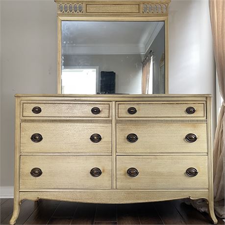Vtg Mirror Top French Country Style 6-Drawer Dresser