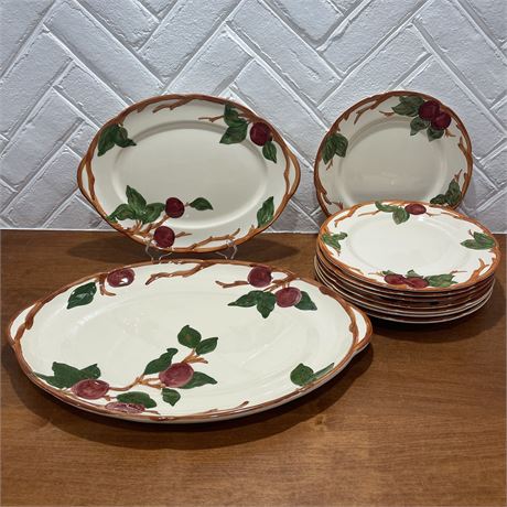 Franciscan Apple Dinnerware - Set of 8 Plates w/ 2 Serving Platters