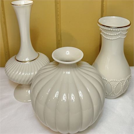 Lenox Gold Trim Ribbed & Dotted Bud Vases