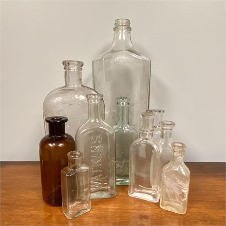 Lot of 10 Antique/Vintage Apothecary Bottles