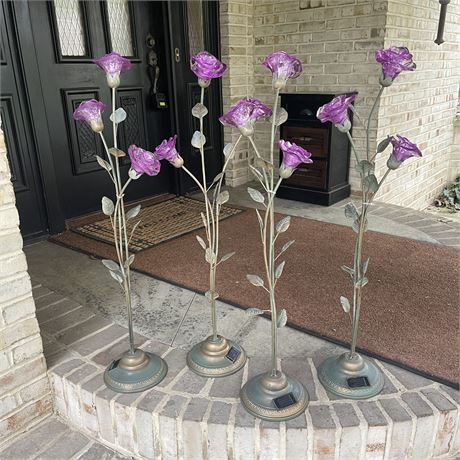 Solar Lighted Plastic Garden Roses