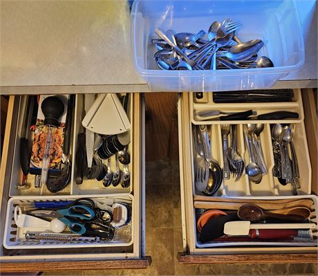 Utensil Drawers Clean-Out Lot