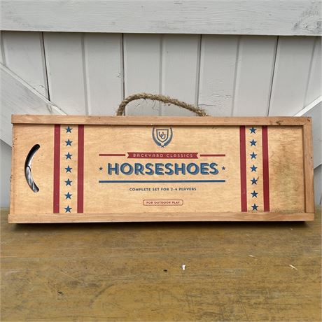 Horseshoe Set in Gold and Silver in Wooden Carry Box