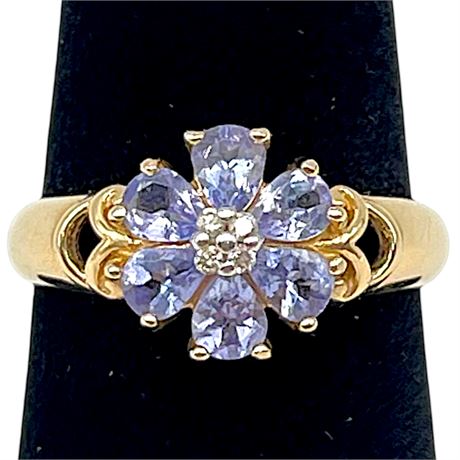 14K Gold .35tcw Tanzanite & .02tcw Diamond Cluster Ring