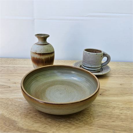 Beautiful glazed pottery lot