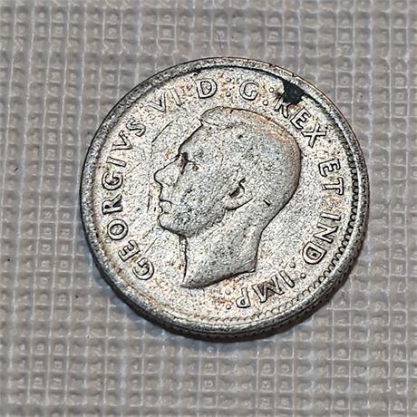 1944 Canadian 10 Cent coin. Silver