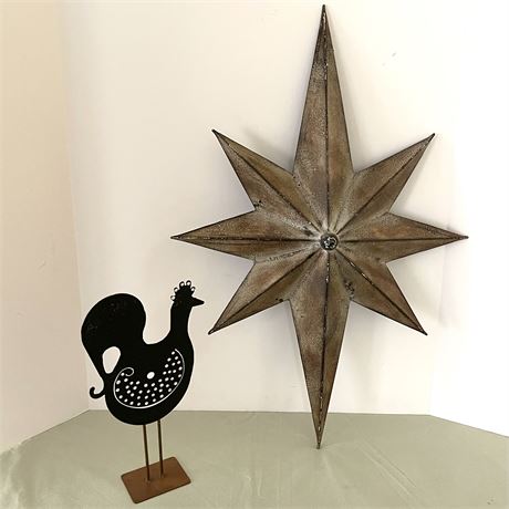 Farmhouse-Style Hanging Metal Star with Rooster Table Top Decor