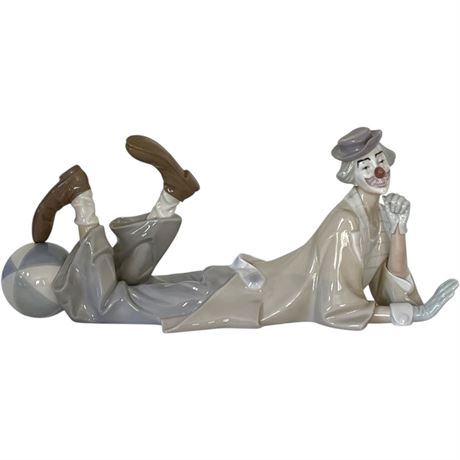 Lladro "Payaso Acostado" Porcelain Figurine