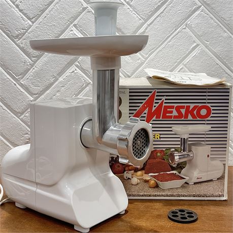 Mesko Meat Mincer EM-2 w/ Box