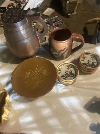 assorted wooden decor (3 items plus 6 coasters)