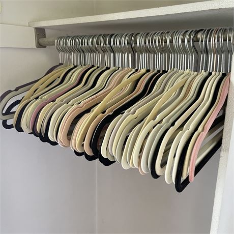 Vtg Velvet Non-Slip Clothing Hangers