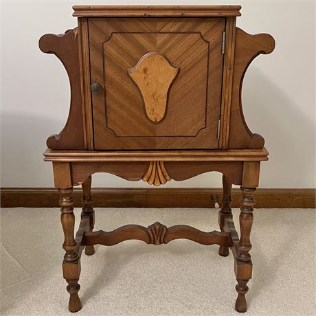 Antique Gentleman's Copper-Lined Mahogany Humidor Smoking Cabinet