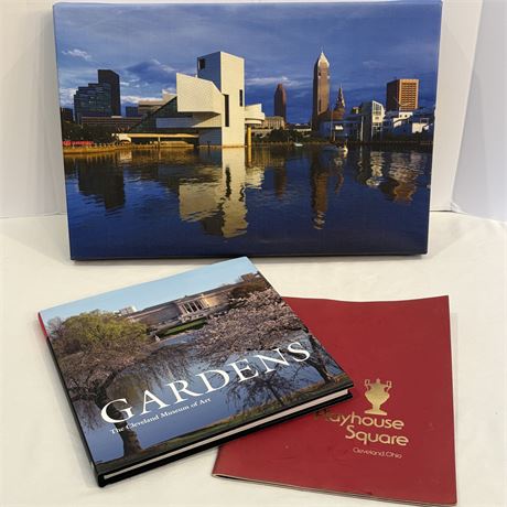 Cleveland Skyline Canvas Print w/ Cle Art Museum & Playhouse Square Books