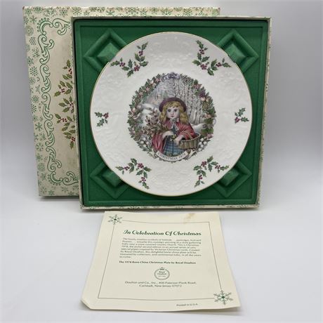 SIGNED BY MICHAEL DOULTON - 1978 Royal Doulton Christmas Plates