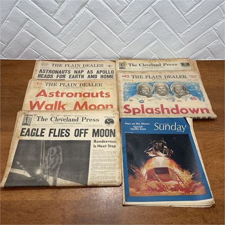 (6) Vintage 1969 NASA Astronaut Newspapers
