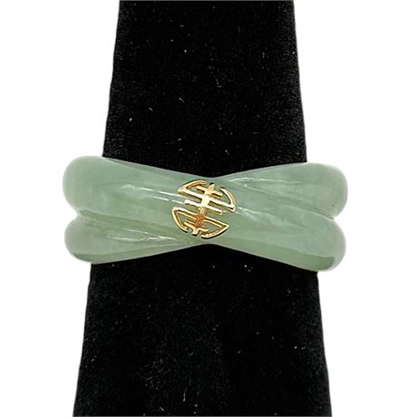 14K Yellow Gold Jade Stone Oriental Size 6.75 Ring