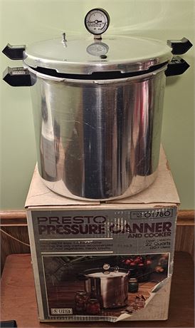 22 Qt. Vintage Presto Pressure Canner & Cooker in Original Box