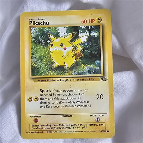 Pikachu Pokémon card